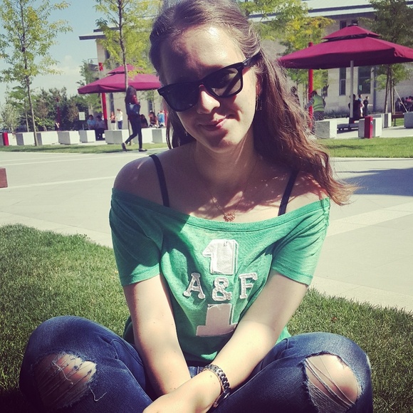 Meet your Posher, Lilliane - Picture 1 of 1